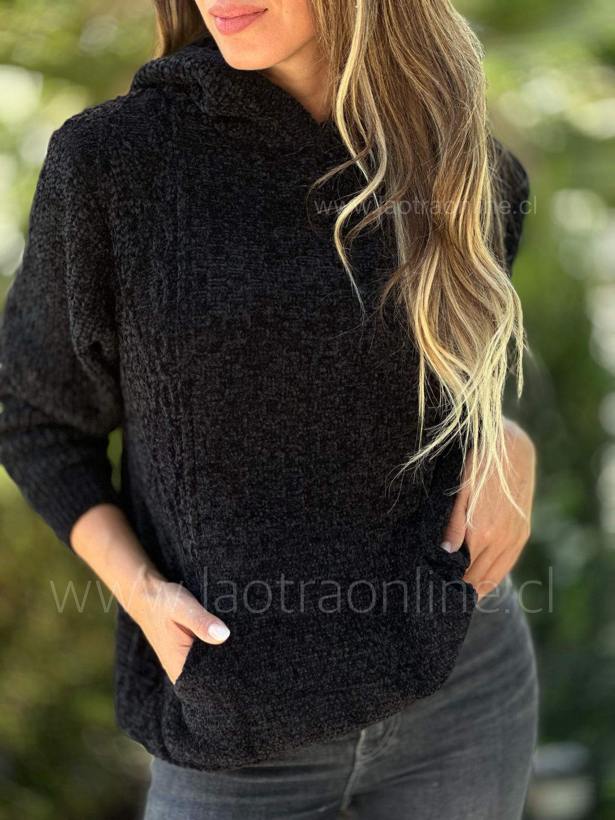 Polerón Chenille negro