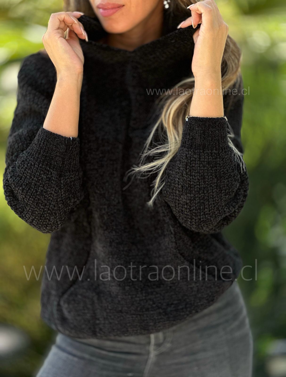 Polerón Chenille negro
