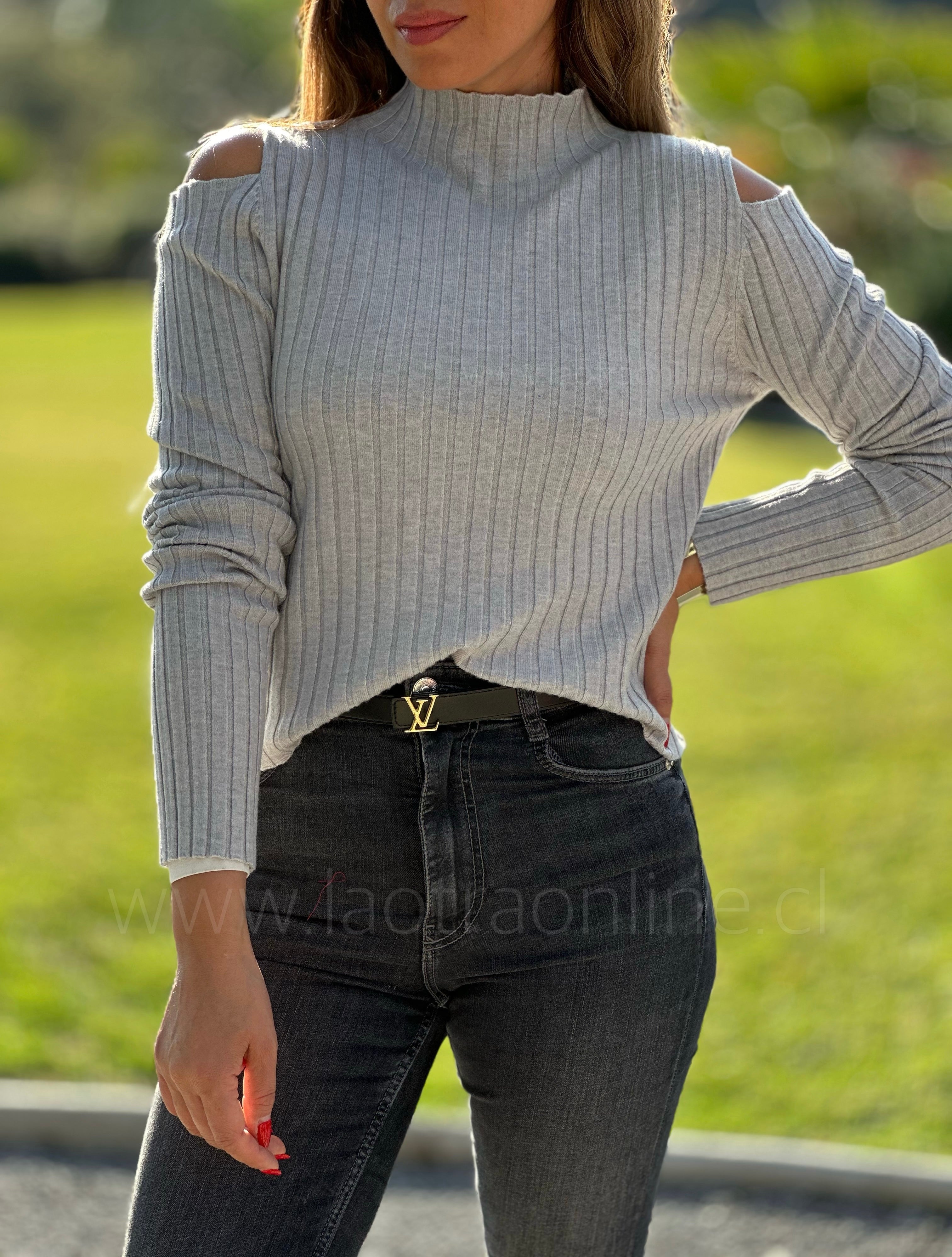 Sweater hombros coqueto gris