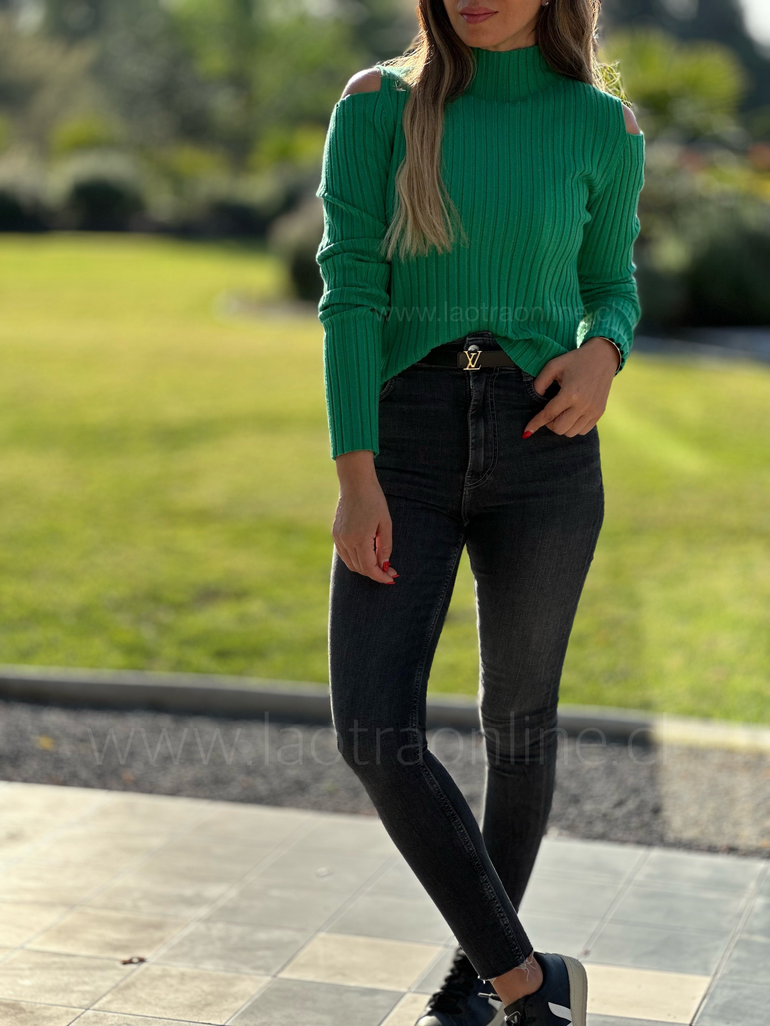 Sweater hombros coqueto verde