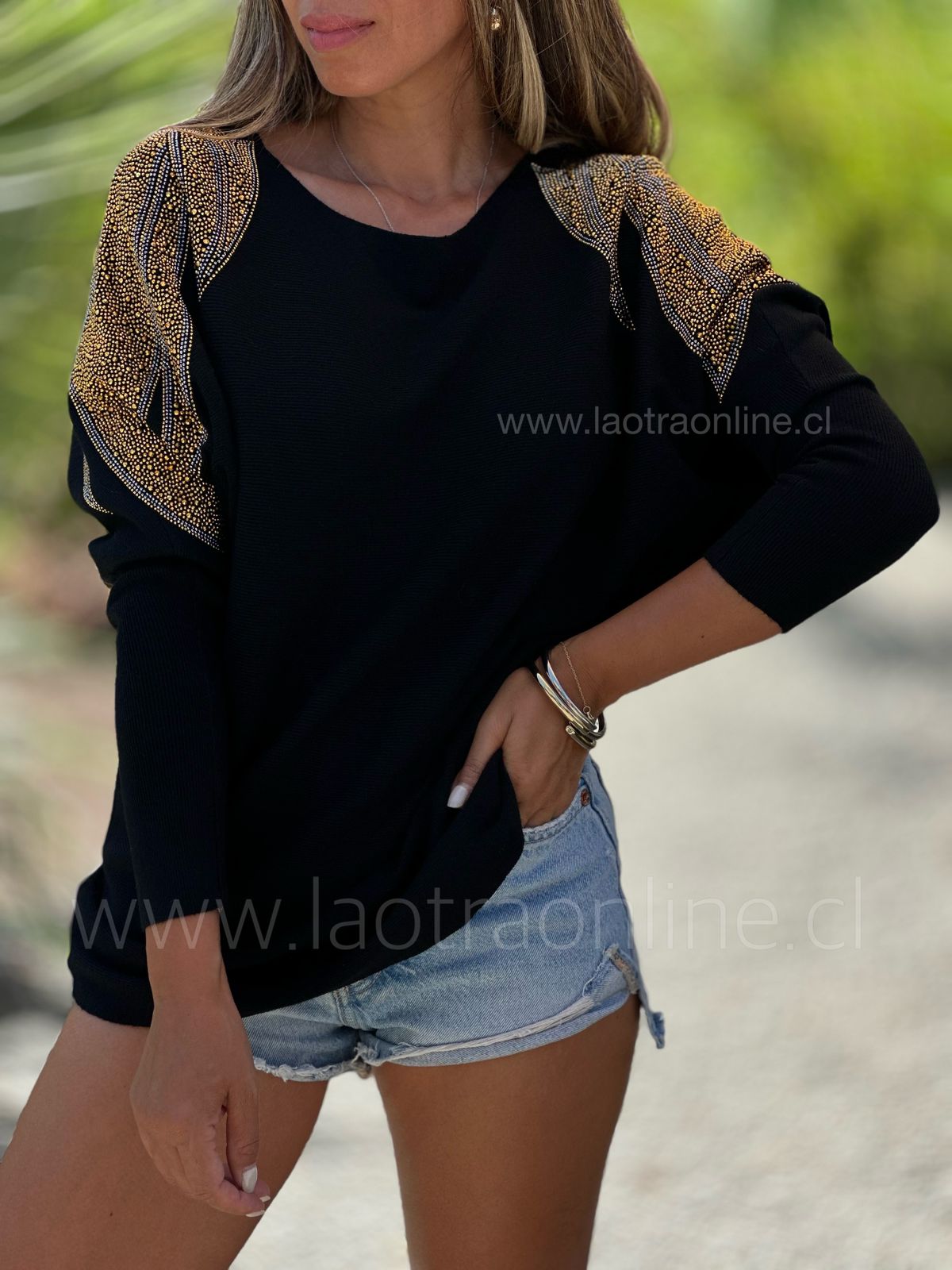 Sweater Precioso negro