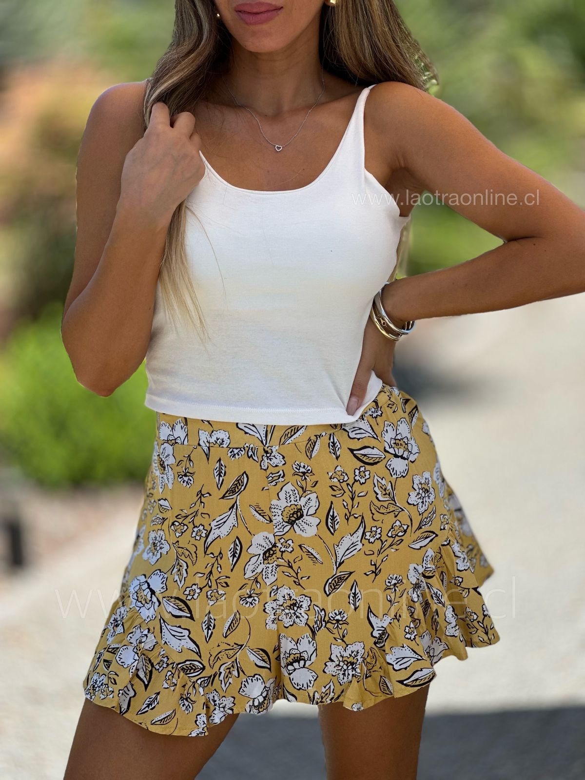 Falda/Short Lia amarillo