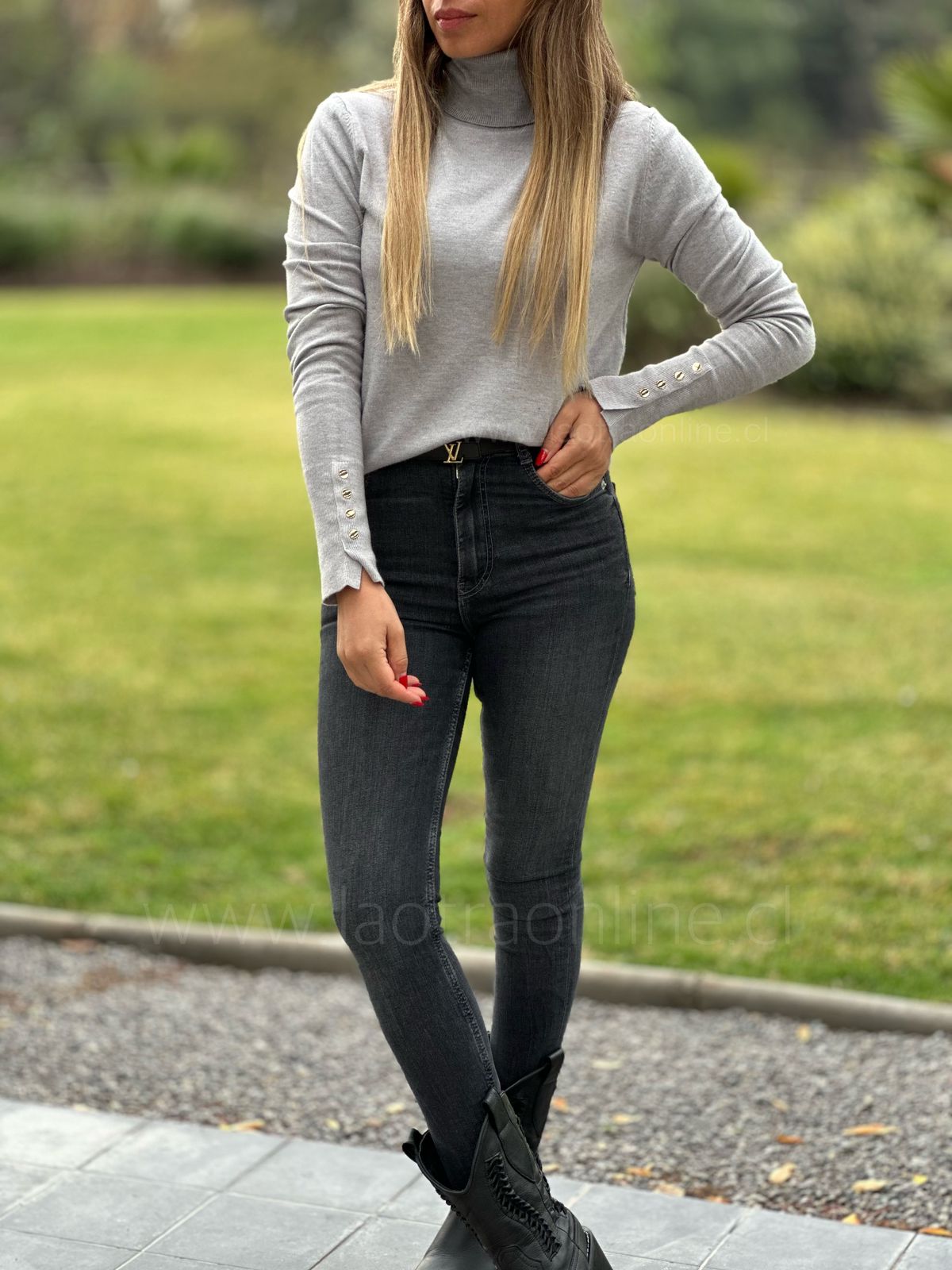 Sweater Flor gris