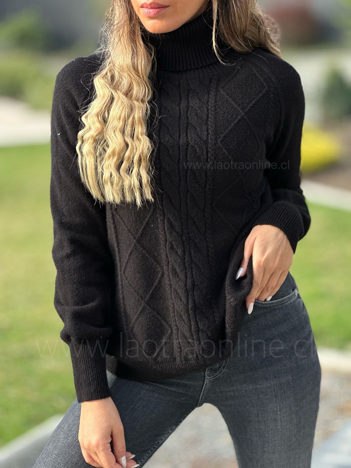 Sweater Micaela negro